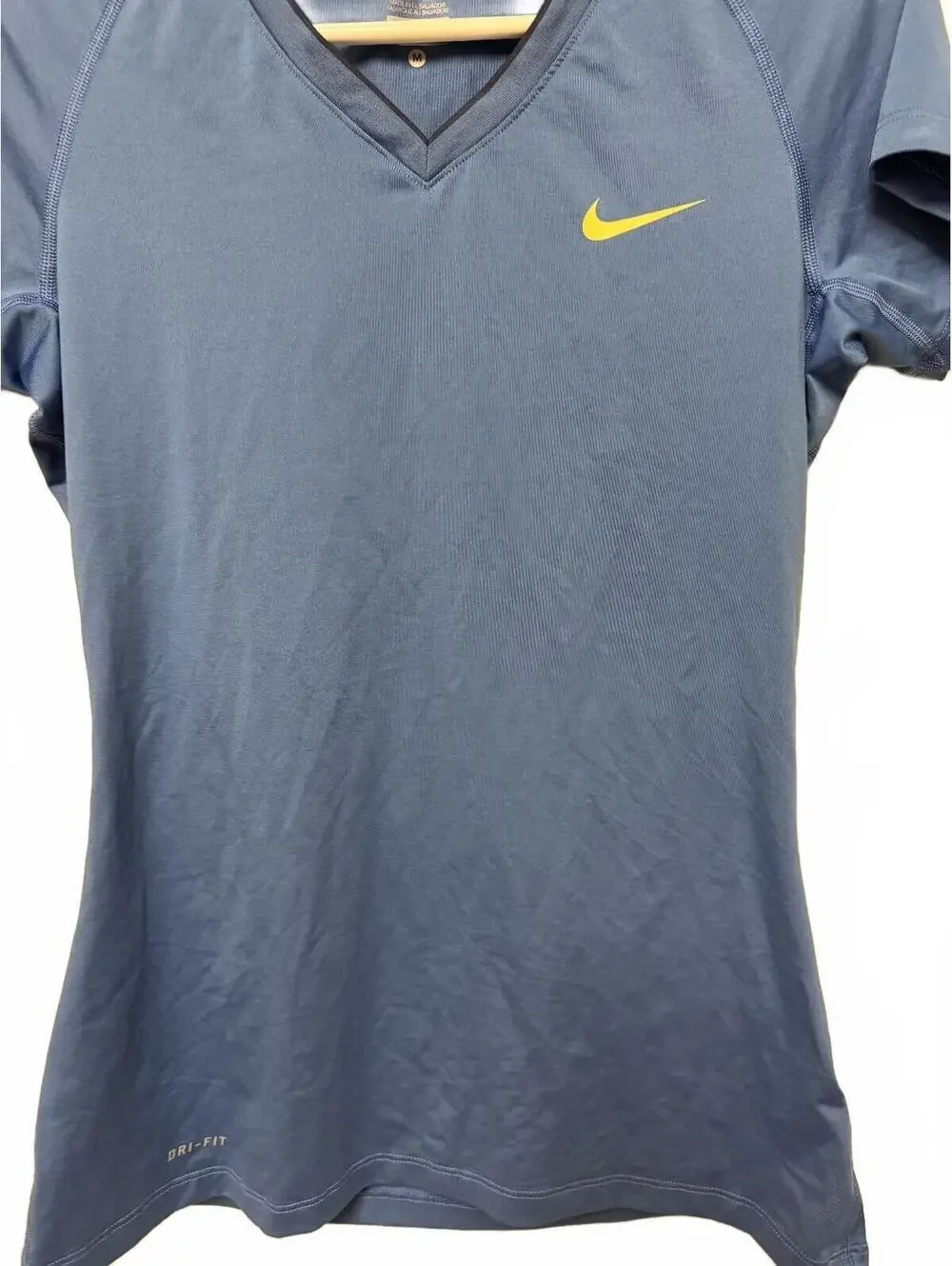 Nike Pro Dri-FIT Women V-Neck Athletic Shirt Blue Size M